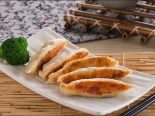 招牌爆汁鍋貼/3包入（預購再送一包共4包入）
