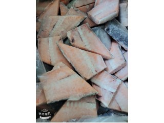 智利鮭魚尾 200~300g/包（8包入）