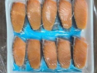 大西洋鮭魚清肉切片（買二送一）